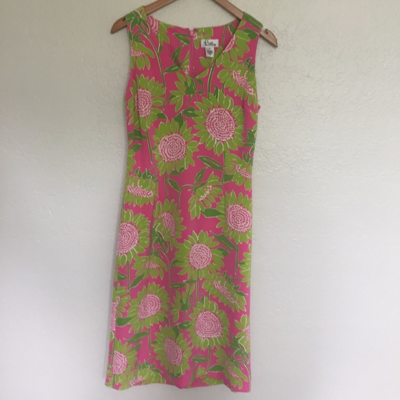 Lilly Pulitzer Dresses & Skirts - Lilly Pulitzer floral dress